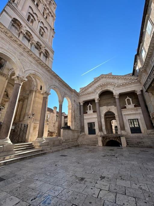 Largo Apartment In The Heart Of Diocletian Palace Split Ngoại thất bức ảnh